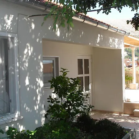 Apartamento Lidija Mit Terrasse Und Meerblick By Interhome