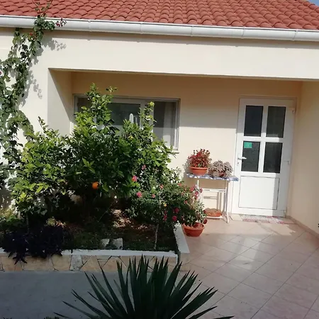 Lidija Mit Terrasse Und Meerblick By Interhome *