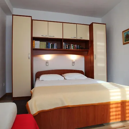 Daire Lidija Mit Terrasse Und Meerblick By Interhome Dubrovnik