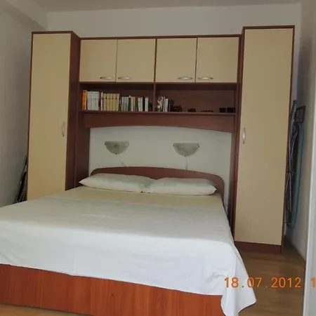 Lidija Mit Terrasse Und Meerblick By Interhome