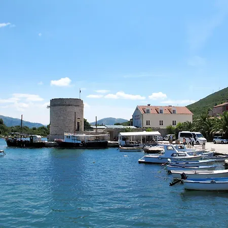Lidija Mit Terrasse Und Meerblick By Interhome Dubrovnik