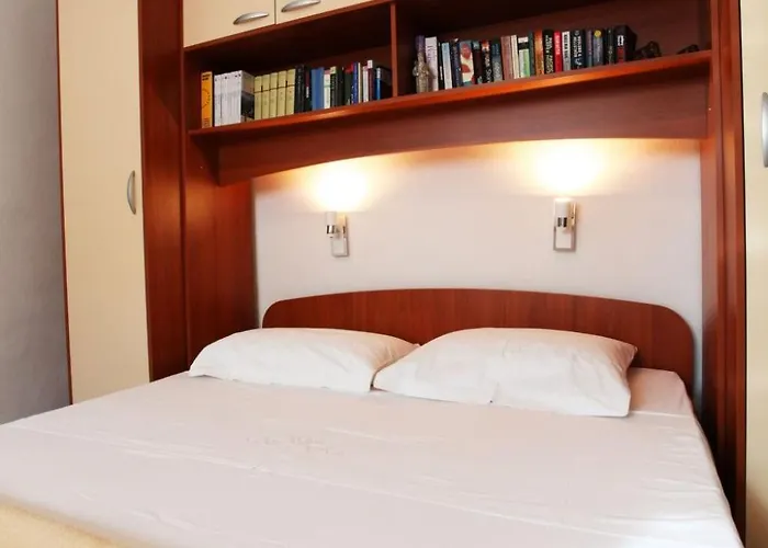 Lidija Mit Terrasse Und Meerblick By Interhome 아파트 *